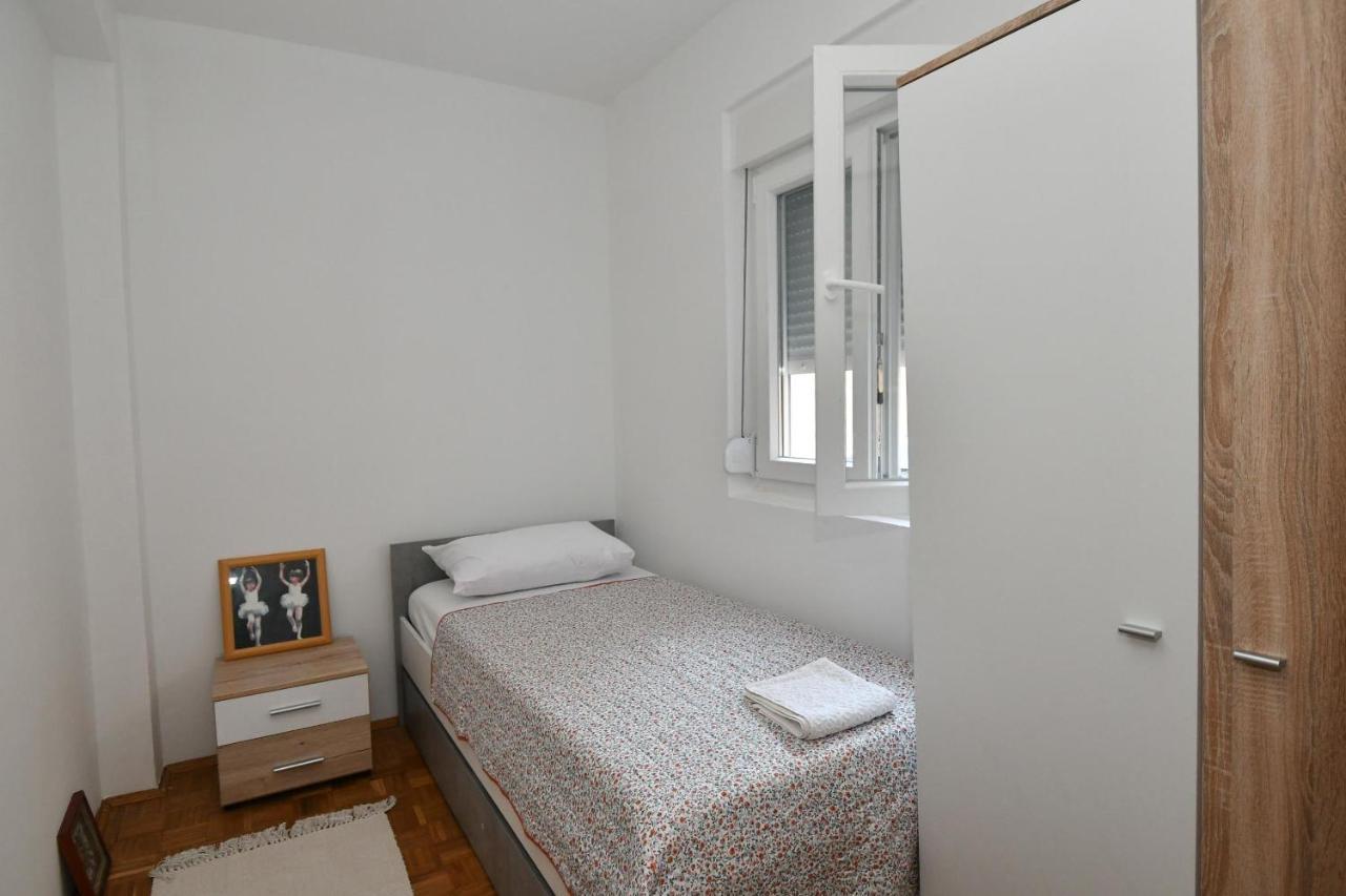 Apartmani Dora Duboka Exterior foto